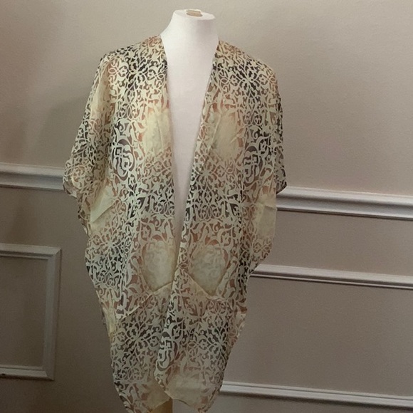 Lisa Blue ARABIAN NIGHTS Cape - Topaz - Picture 2 of 14